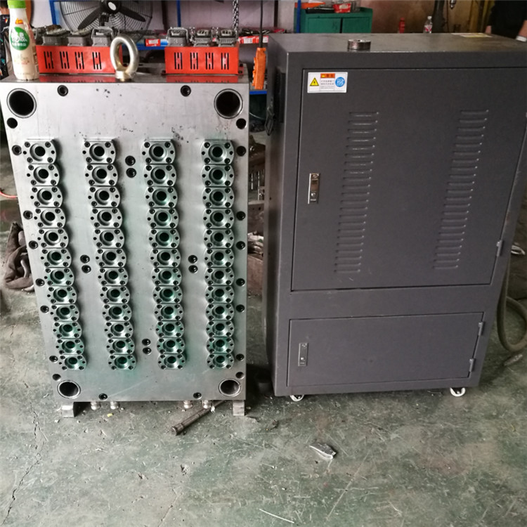 32腔PET塑料水瓶瓶胚模具